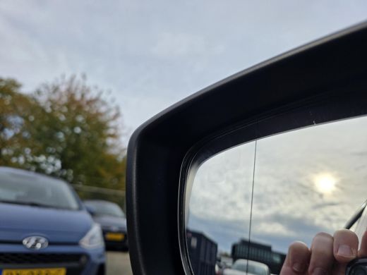 Mazda 2 1.5 e-SkyActiv-G 90 Homura | Achteruitrijcamera | Applecarplay en android auto | Cruise Control |... ActivLease financial lease