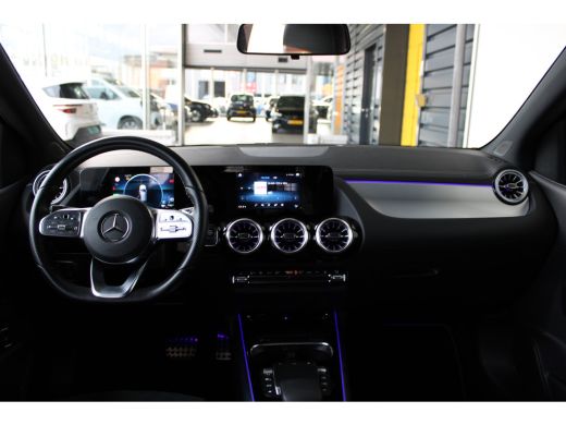 Mercedes-Benz B-Klasse 250 e Premium Plus | AMG - Line | Cruise control | Climate control | Camera | LED matrix | ActivLease financial lease