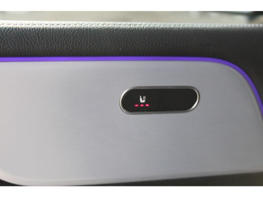 Mercedes-Benz B-Klasse 250 e Premium Plus | AMG - Line | Cruise control | Climate control | Camera | LED matrix | ActivLease financial lease