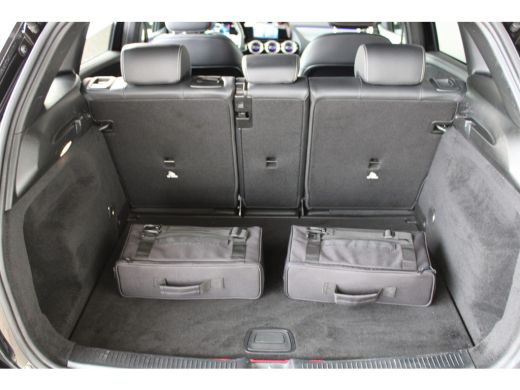 Mercedes-Benz B-Klasse 250 e Premium Plus | AMG - Line | Cruise control | Climate control | Camera | LED matrix | ActivLease financial lease