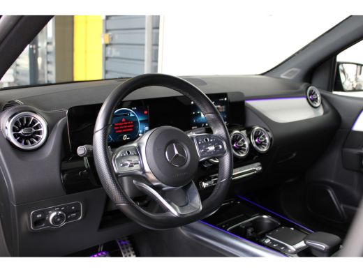 Mercedes-Benz B-Klasse 250 e Premium Plus | AMG - Line | Cruise control | Climate control | Camera | LED matrix | ActivLease financial lease