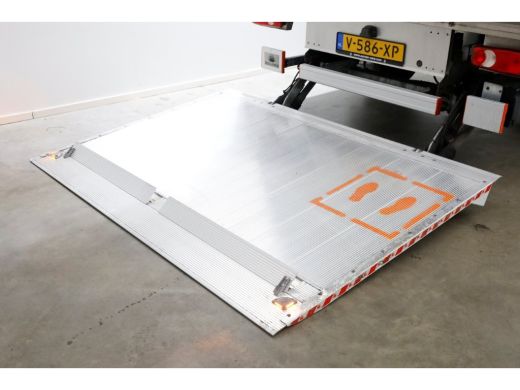 Mercedes-Benz Sprinter 314 CDI 143pk E6 Bakwagen met laadklep en zijdeur L440 975kg Laadverm. 04-2019 ActivLease financial lease