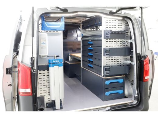 Mercedes-Benz Vito CDI 136pk Compact 9G Automaat 2x Schuifdeur/LED/Camera/Inrichting 07-2022 ActivLease financial lease