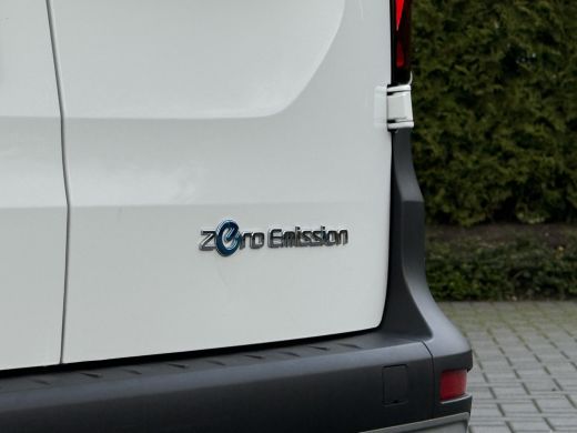 Nissan Townstar N-Connecta TEKNA L2H1 / 45 kWh / 100% Elektrisch / Fabrieksgarantie / 6.477 km / Camera / ECC / C... ActivLease financial lease