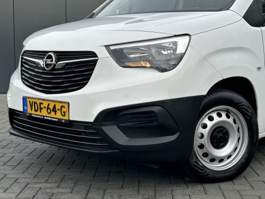 Opel Combo 1.5D 102 PK / L2H1 / 22.719 KM !! / 1e EIG. / INRICHTING / AIRCO / CRUISE / NAVI / APPLE CARPLAY ... ActivLease financial lease