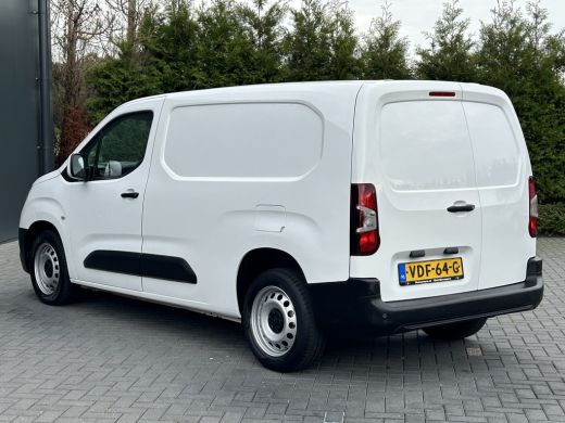 Opel Combo 1.5D 102 PK / L2H1 / 22.719 KM !! / 1e EIG. / INRICHTING / AIRCO / CRUISE / NAVI / APPLE CARPLAY ... ActivLease financial lease