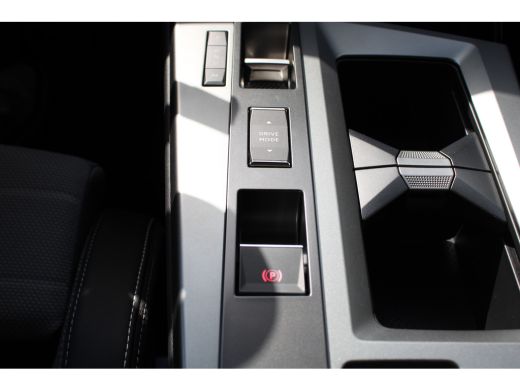 Opel Grandland GS | Draadloze telefoonlader (Inductie) | Elektronische klimaatregeling met twee zones | LED dagr... ActivLease financial lease