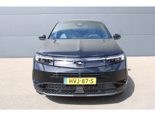 Opel Grandland GS | Draadloze telefoonlader (Inductie) | Elektronische klimaatregeling met twee zones | LED dagr... ActivLease financial lease