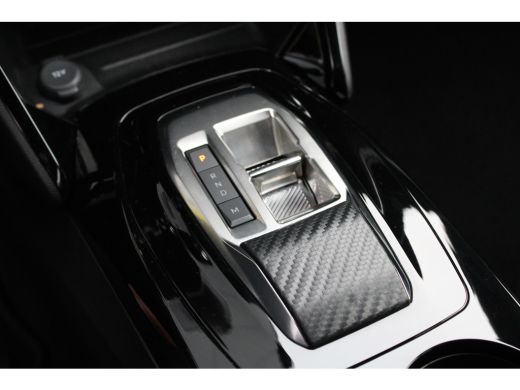 Peugeot 2008 1.2 Hybrid 136 Allure | Automaat | Navi by app | Apple carplay | Parkeersensoren | Mild Hybrid | ... ActivLease financial lease