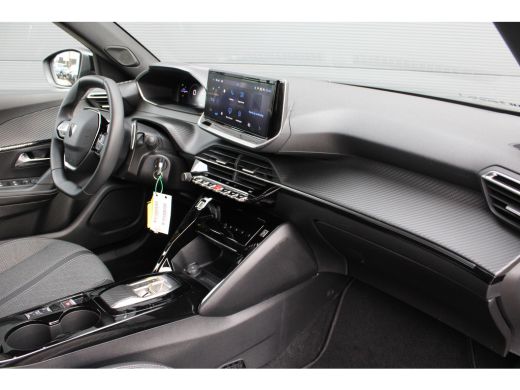 Peugeot 2008 1.2 Hybrid 136 Allure | Automaat | Navi by app | Apple carplay | Parkeersensoren | Mild Hybrid | ... ActivLease financial lease