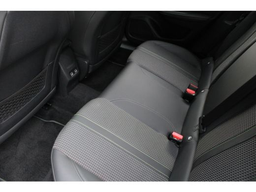 Peugeot 2008 1.2 PureTech GT-Line | Navigatie | Camera | Apple carplay | Full LED | Adaptieve cruise | Lichtme... ActivLease financial lease