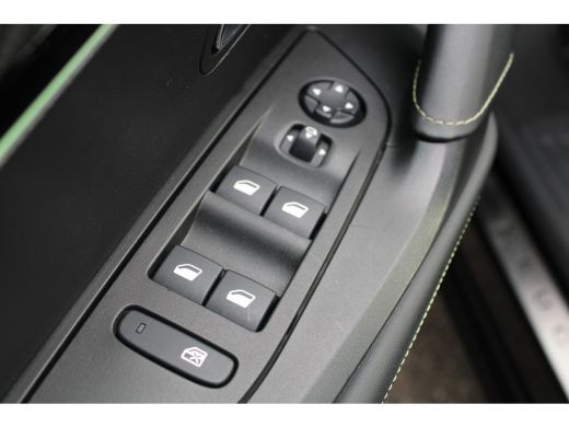 Peugeot 2008 1.2 PureTech GT-Line | Navigatie | Camera | Apple carplay | Full LED | Adaptieve cruise | Lichtme... ActivLease financial lease