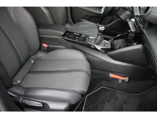 Peugeot 2008 1.2 PureTech GT-Line | Navigatie | Camera | Apple carplay | Full LED | Adaptieve cruise | Lichtme... ActivLease financial lease