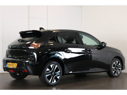 Peugeot 208 Allure | 16" Lichtmetalen velgen 'ELBORN' | Climate Control | Dashboard en deurpanelen in kunstst... ActivLease financial lease