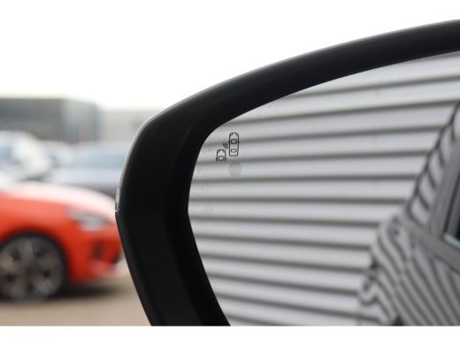 Peugeot 3008 1.2 PURETECH 130PK GT PACK AUTOMAAT / NAVI / LEDER / CLIMA / PDC / 19" LMV / CAMERA / BLACK PACK ... ActivLease financial lease