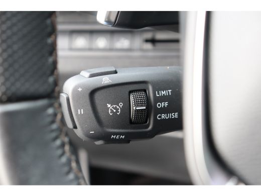 Peugeot 3008 1.2 PURETECH 130PK GT PACK AUTOMAAT / NAVI / LEDER / CLIMA / PDC / 19" LMV / CAMERA / BLACK PACK ... ActivLease financial lease