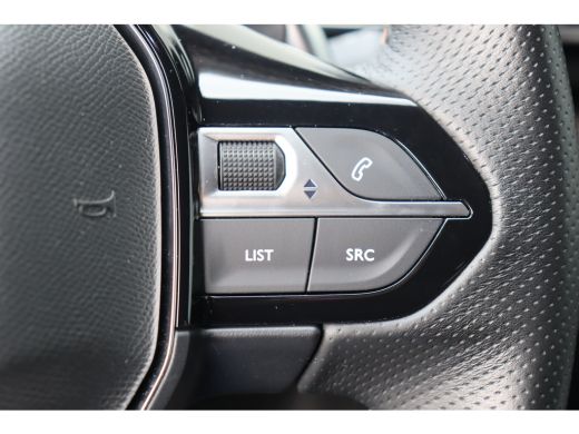 Peugeot 3008 1.2 PURETECH 130PK GT PACK AUTOMAAT / NAVI / LEDER / CLIMA / PDC / 19" LMV / CAMERA / BLACK PACK ... ActivLease financial lease