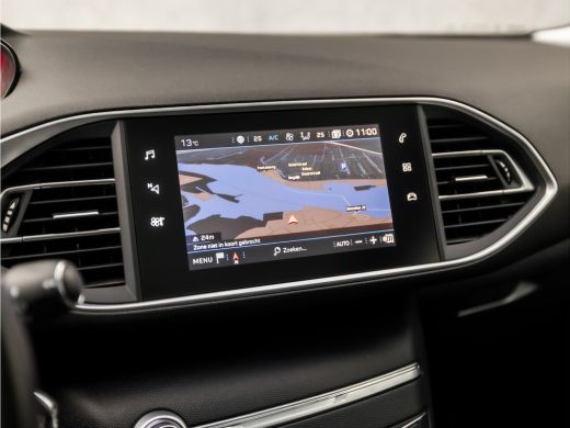 Peugeot 308 SW 1.2 PureTech Premium Sport Automaat (PANORAMADAK, APPLE CARPLAY, GROOT NAVI, 360 CAMERA, SPORT... ActivLease financial lease