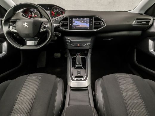 Peugeot 308 SW 1.2 PureTech Premium Sport Automaat (PANORAMADAK, APPLE CARPLAY, GROOT NAVI, 360 CAMERA, SPORT... ActivLease financial lease