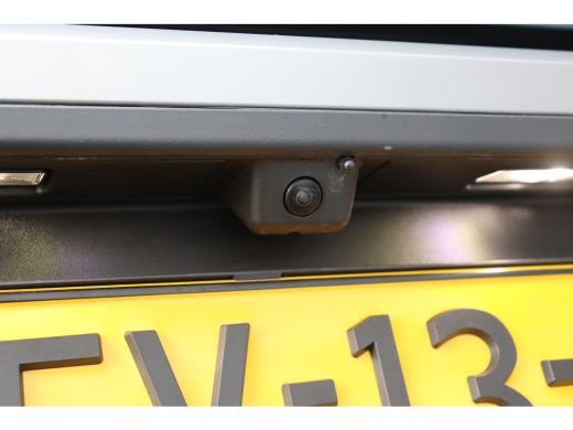 Peugeot 5008 1.2 HYBRID 145PK 7-ZITS ALLURE AUTOMAAT / NAVI / LEDER / CLIMA / FULL-LED / PDC / 19" LMV / CAMER... ActivLease financial lease