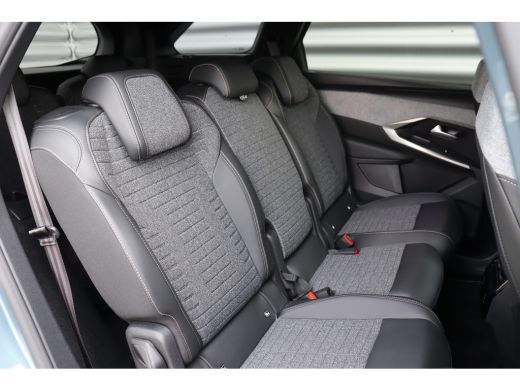 Peugeot 5008 1.2 HYBRID 145PK 7-ZITS ALLURE AUTOMAAT / NAVI / LEDER / CLIMA / FULL-LED / PDC / 19" LMV / CAMER... ActivLease financial lease