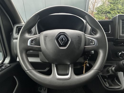 Renault Master T35 2.3 dCi 136 PK / L2H2 / 37.618 KM !! / 1e EIG. / IMPERIAAL / AIRCO / CRUISE / NAVI / CAMERA /... ActivLease financial lease