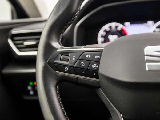 Seat Leon 1.5 TSI Sport 150Pk (VIRTUAL COCKPIT, APPLE CARPLAY, GROOT NAVI, TREKHAAK, CAMERA, SPORTSTOELEN, ... ActivLease financial lease