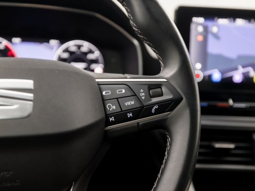 Seat Leon 1.5 TSI Sport 150Pk (VIRTUAL COCKPIT, APPLE CARPLAY, GROOT NAVI, TREKHAAK, CAMERA, SPORTSTOELEN, ... ActivLease financial lease