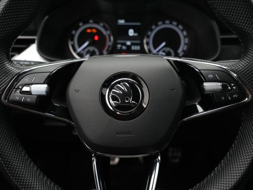 Skoda Kamiq 1.0 TSI 115pk Sport Business Navi via app Wegkl. trekhaak Stoelverwarming Clima 65 ActivLease financial lease