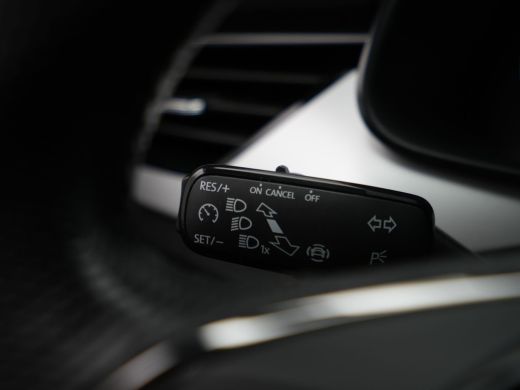 Skoda Kamiq 1.0 TSI 115pk Sport Business Navi via app Wegkl. trekhaak Stoelverwarming Clima 65 ActivLease financial lease