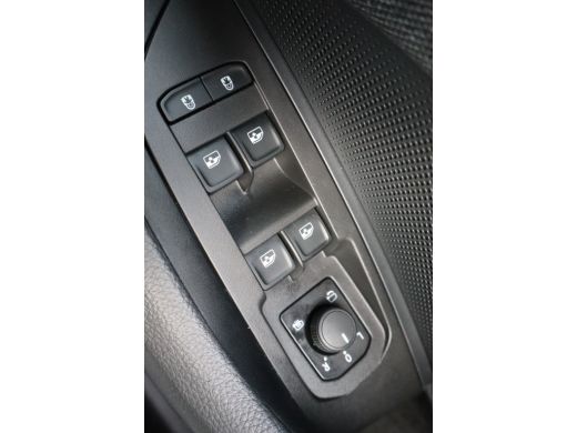 Skoda Kodiaq 204PK 1.5 TSI PHEV Business Edition | Achteruitrijcamera | Keyless entry | Trekhaak uitklapbaar ActivLease financial lease