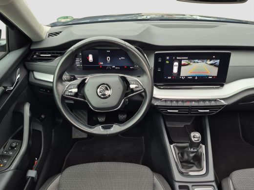 Skoda Octavia Combi 1.0 TSI Business Edition Panoramadak | Digitaal dashboard | Parkeersensoren | 17" Lmv | Cli... ActivLease financial lease