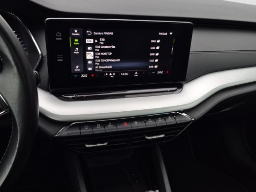 Skoda Octavia Combi 1.0 TSI Business Edition Panoramadak | Digitaal dashboard | Parkeersensoren | 17" Lmv | Cli... ActivLease financial lease