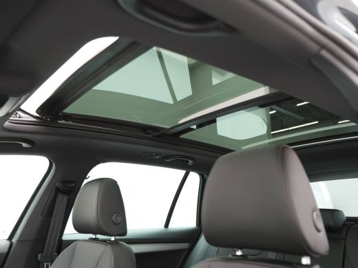 Skoda Octavia Combi 1.5 TSI 150pk DSG Greentech Business Edition Panorama Trekhaak Stoelverwarming Carplay 189 ActivLease financial lease