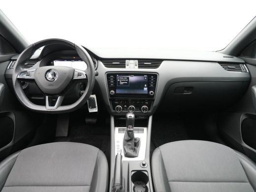 Skoda Octavia Combi 1.5 TSI 150pk DSG Greentech Business Edition Panorama Trekhaak Stoelverwarming Carplay 189 ActivLease financial lease