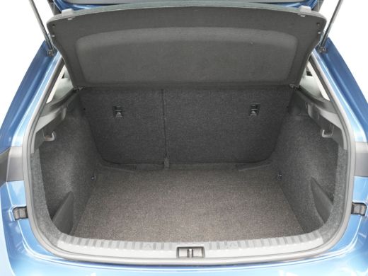 Skoda Scala 1.0 TSI 110pk DSG Ambition Navigatie Pdc Led Carplay 335 ActivLease financial lease