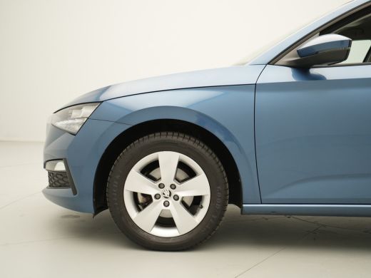 Skoda Scala 1.0 TSI 110pk DSG Ambition Navigatie Pdc Led Carplay 335 ActivLease financial lease