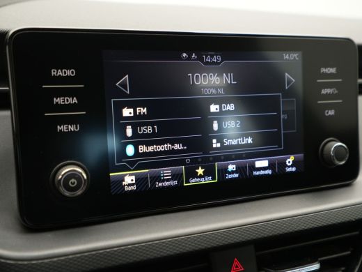 Skoda Scala 1.0 TSI 110pk DSG Ambition Navigatie Pdc Led Carplay 335 ActivLease financial lease