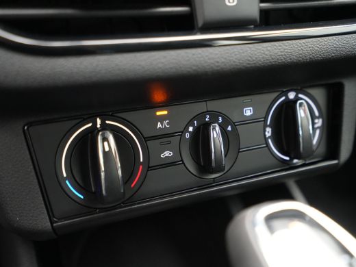 Skoda Scala 1.0 TSI 110pk DSG Ambition Navigatie Pdc Led Carplay 335 ActivLease financial lease