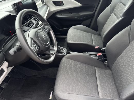 Suzuki Swift 1.2 Select Smart Hybrid | Parkeersensoren achter | Navigatiesysteem | Adaptieve Cruise Control | ... ActivLease financial lease