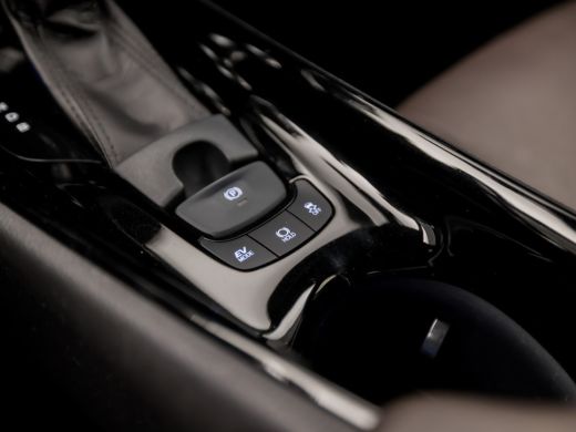 Toyota C-HR 1.8 Hybrid Sport Automaat (NAVIGATIE, LEDER, CAMERA, KEYLESS, STOELVERWARMING, ZWART HEMEL, SPORT... ActivLease financial lease