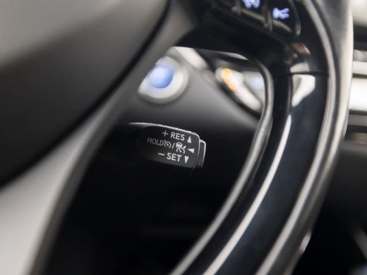 Toyota C-HR 1.8 Hybrid Sport Automaat (NAVIGATIE, LEDER, CAMERA, KEYLESS, STOELVERWARMING, ZWART HEMEL, SPORT... ActivLease financial lease