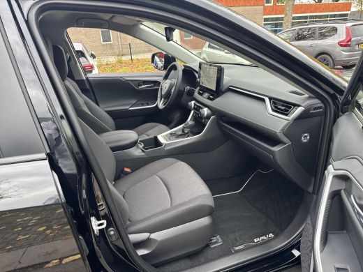 Toyota RAV4 2.5 Hybrid Dynamic Ultimate | 06-10141018 Voor meer informatie ActivLease financial lease