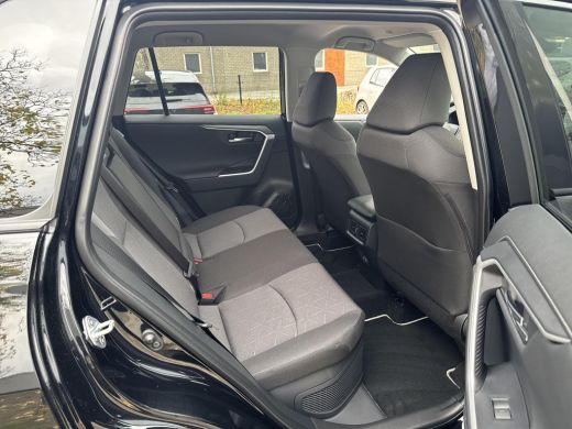 Toyota RAV4 2.5 Hybrid Dynamic Ultimate | 06-10141018 Voor meer informatie ActivLease financial lease