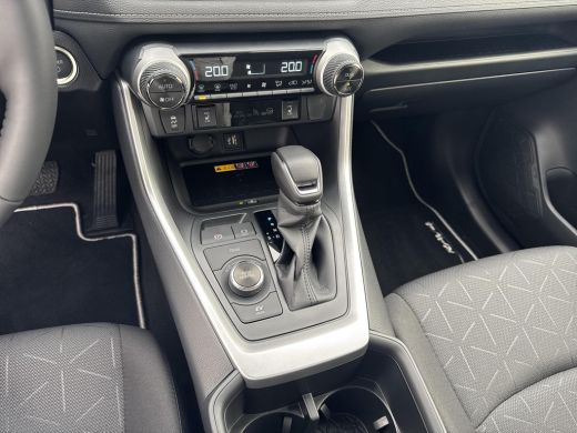 Toyota RAV4 2.5 Hybrid Dynamic Ultimate | 06-10141018 Voor meer informatie ActivLease financial lease