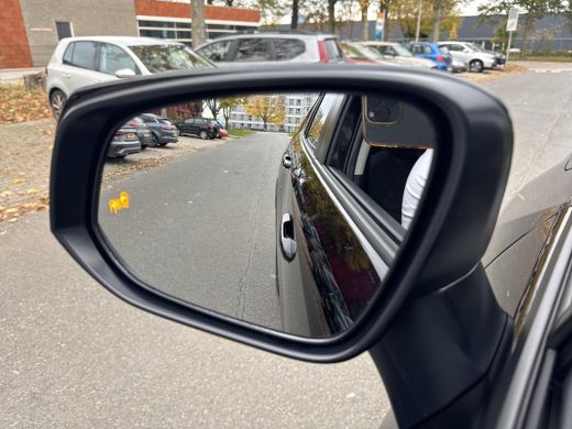 Toyota RAV4 2.5 Hybrid Dynamic Ultimate | 06-10141018 Voor meer informatie ActivLease financial lease