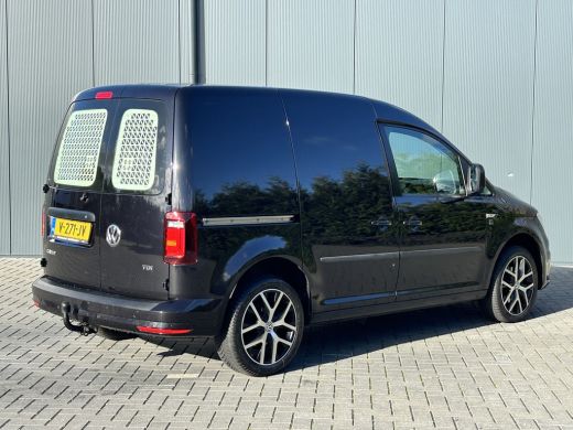 Volkswagen Caddy 2.0 TDI 102 PK / L1H1 / TREKHAAK / AIRCO / CRUISE / NAVI / BLUETOOTH / PDC ActivLease financial lease
