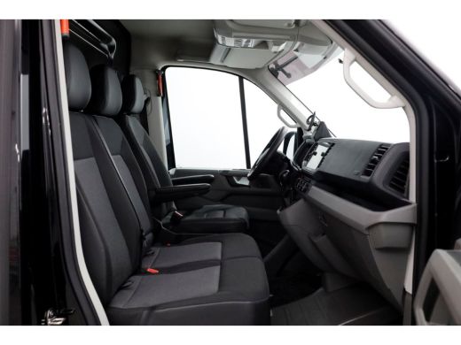 Volkswagen Crafter 35 2.0 TDI 177pk L3H2 (L2H1) DSG-Automaat LED/Navi/Trekhaak 3000kg 10-2021 ActivLease financial lease