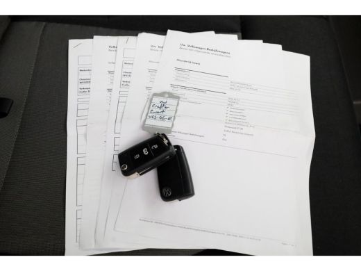 Volkswagen Crafter 35 2.0 TDI 177pk L3H2 (L2H1) DSG-Automaat LED/Navi/Trekhaak 3000kg 10-2021 ActivLease financial lease