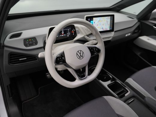 Volkswagen ID.3 First Plus 58 kWh 204pk Navigatie Camera Acc Stoelverwarming Carplay 049 ActivLease financial lease